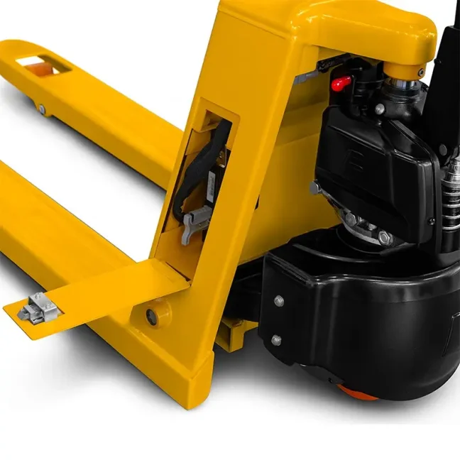 Elektrický paletový vozík Q15-4 1500 kg Li-Ion, elektrické zvedání a jízda + náhradní baterie