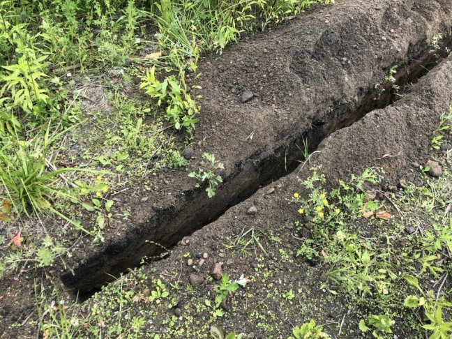 Řetězové rypadlo STILER 15 hp, benzínový motor B&S